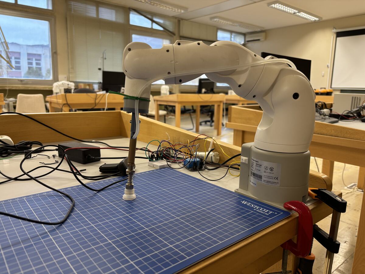 Elephant Robotics myArm 300 Pi 2023 in the laboratory